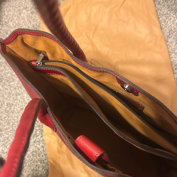 Patricia Nash Deep Red Tote Bag with Textured Material and Spacious Design - Picture 5 of 11